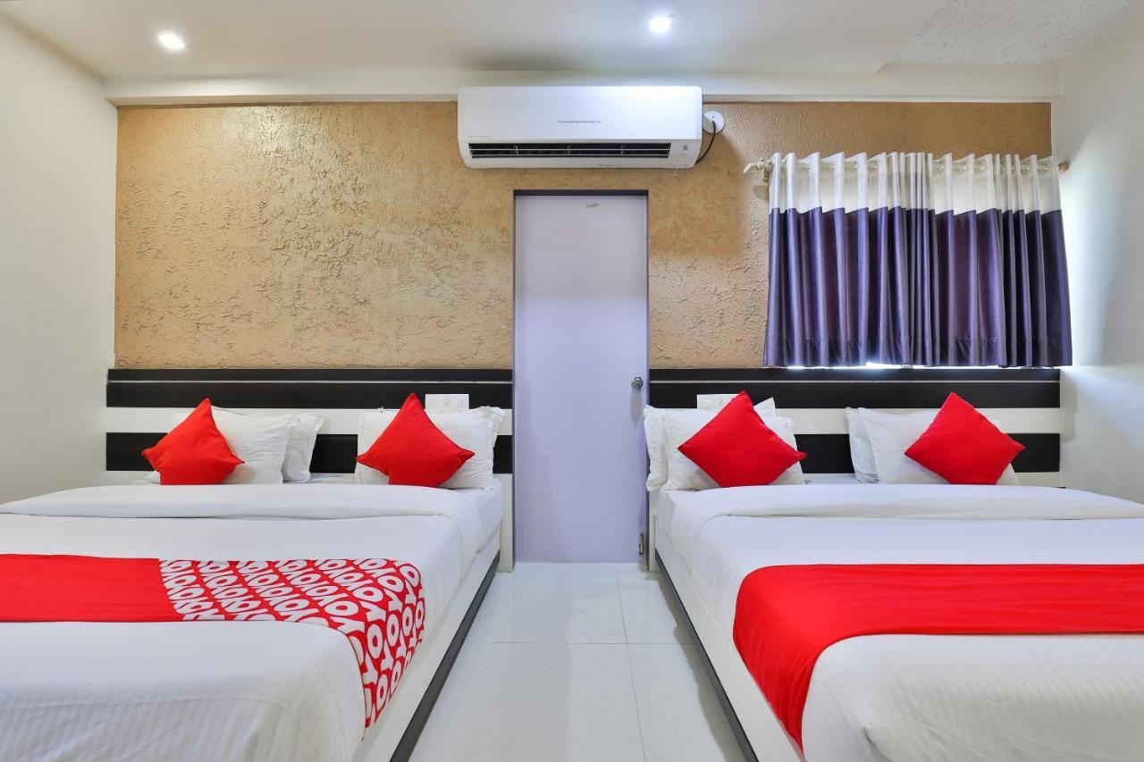 Oyo 18807 Vrajbhoomi Hotel Somnāth Buitenkant foto